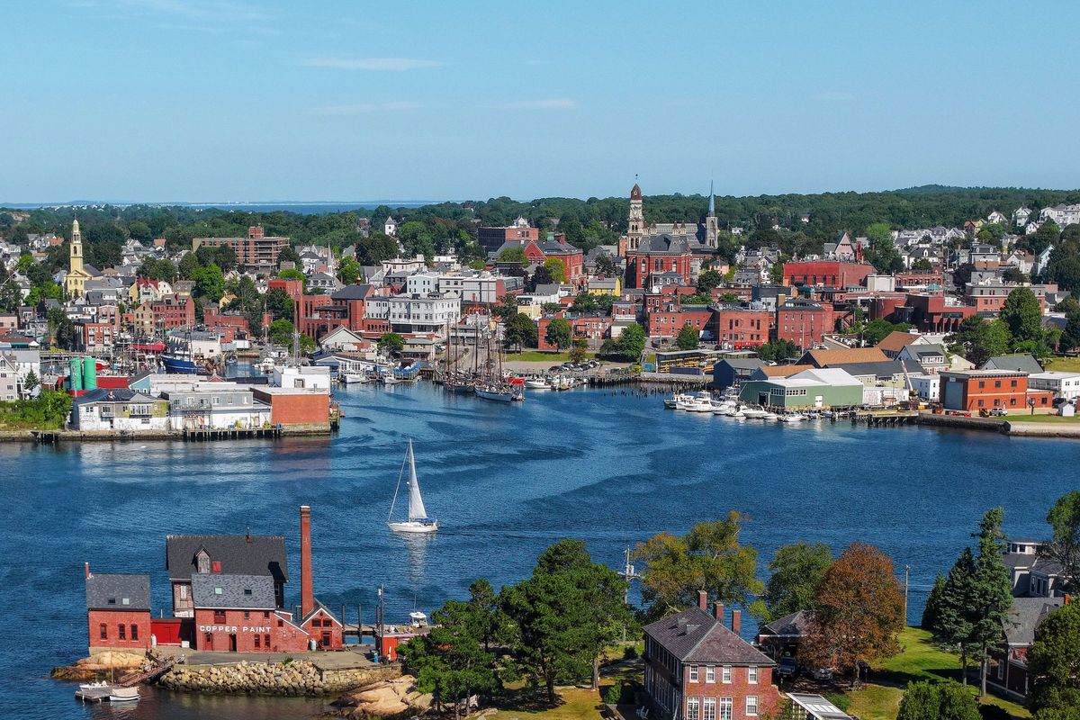 Gloucester Harbor y el centro vistos desde el aire